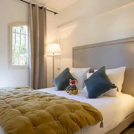 ラ バスティード ダントワーヌ サントロペ