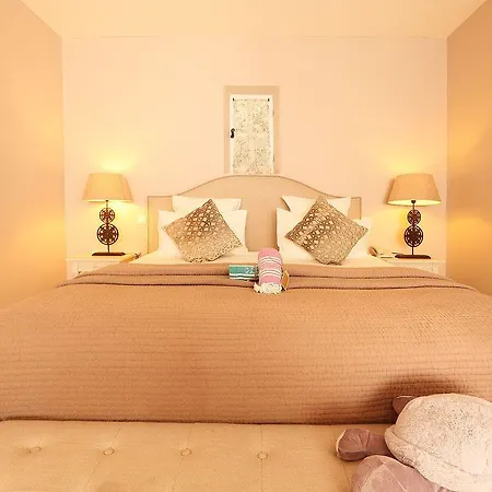 ラ バスティード ダントワーヌ サントロペ