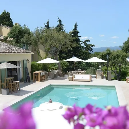 ラ バスティード ダントワーヌ ホテル サントロペ