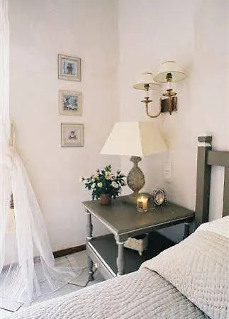 Hotel La Bastide D'antoine 4*