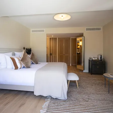 La Bastide D'antoine 4* سان تروبيه