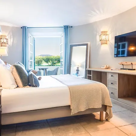 Готель La Bastide D'antoine 4*